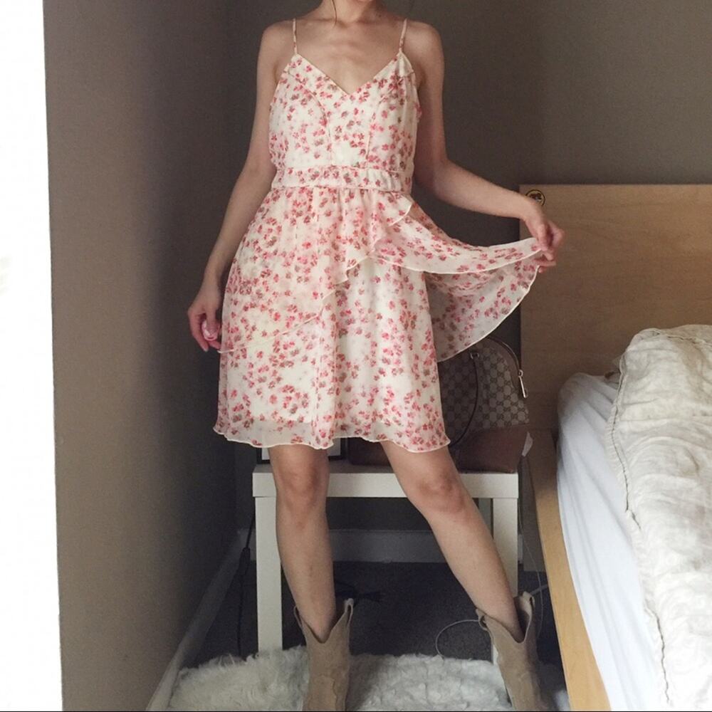 Express Floral Ruffled Cami Silky Dress.--DA7